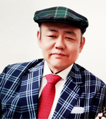 윤형원 사진